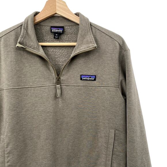 Patagonia taupe quarter zip pullover - Picture 1 of 4